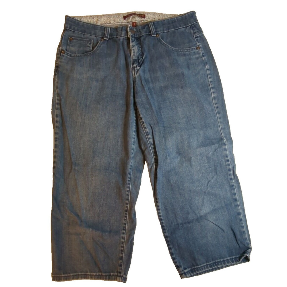 IZOD women's Just Right Crop Blue Jeans sz 10 cropped medium wash mid rise